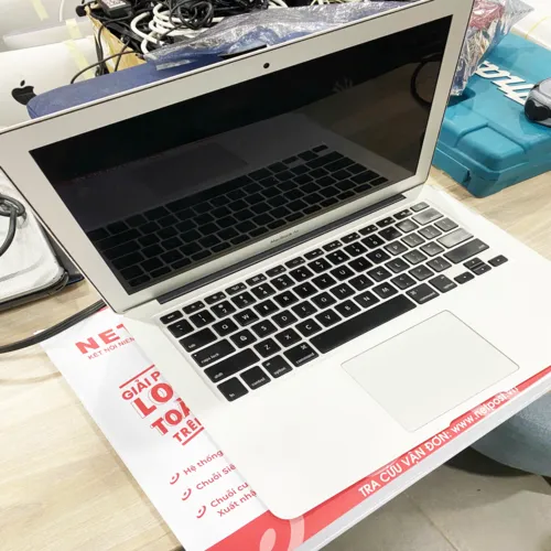 Apple MacBook Air i5 13 inch i5/8GB/256GB Còn Mới