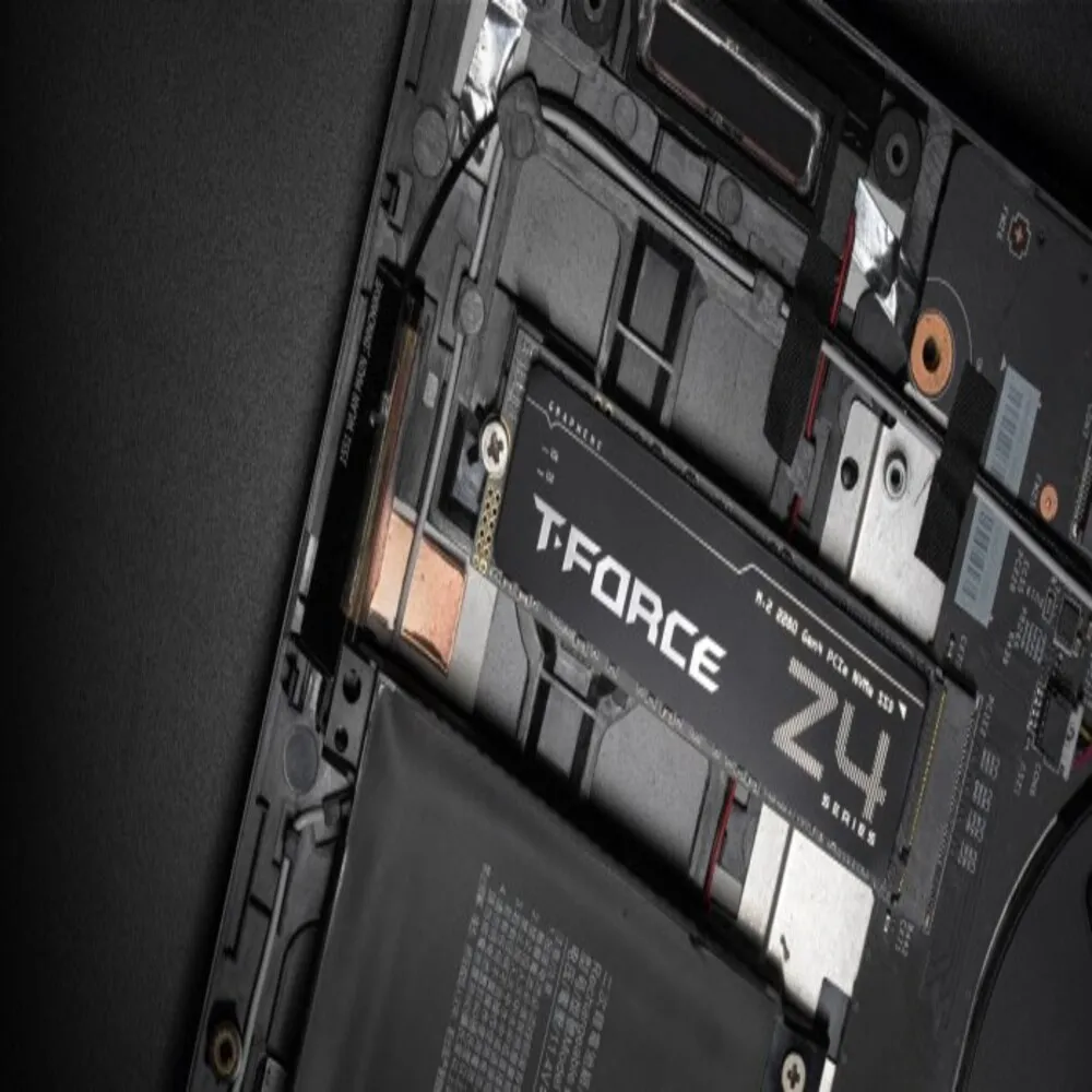 Ổ Cứng SSD TeamGroup T-Force Z44A5 512GB M.2 PCIe Gen4x4