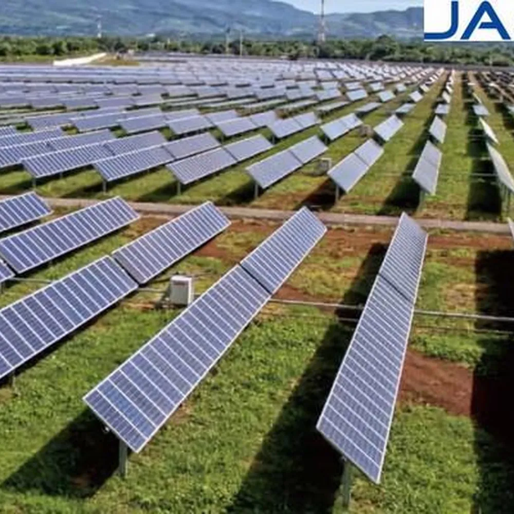 Tấm Pin Năng Lượng Mặt Trời JA Solar 630W 2 Mặt Kính
