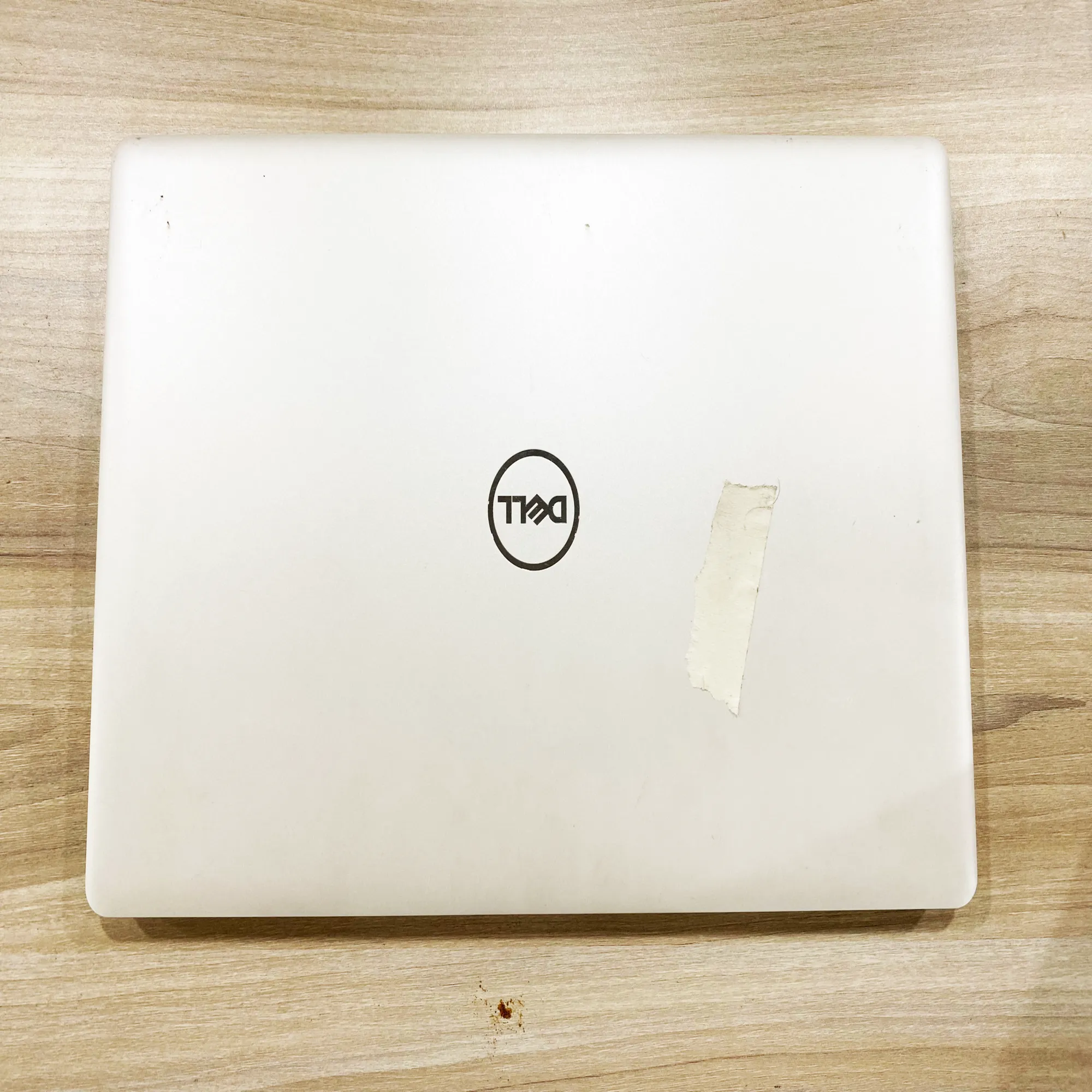 Laptop Dell Inspiron P75F001 i7/Ram 32GB/SSD 256GB-Trắng